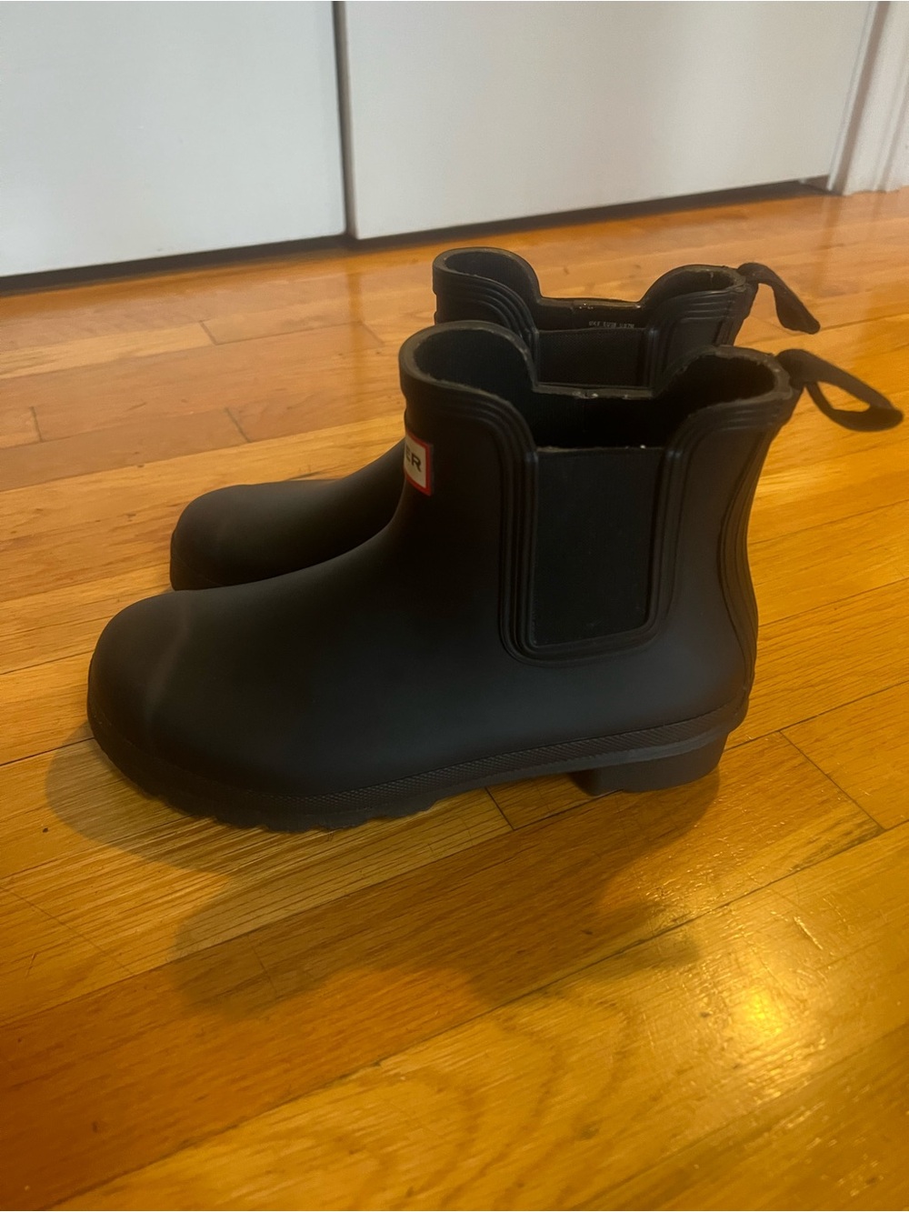 Hunter Short Black Chelsea Rain Boots with Logo Trim - Picture 4 of 12